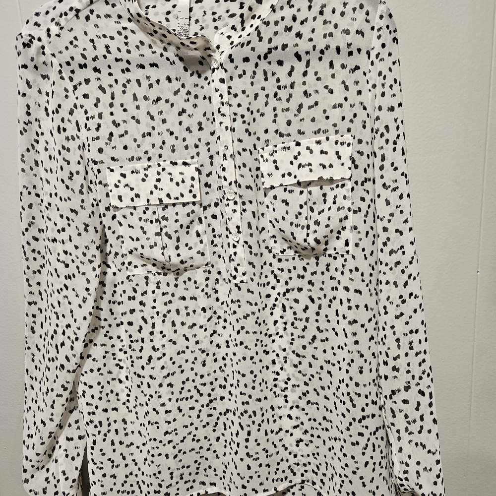 Kensie Black and White Patterned Long Sleeve